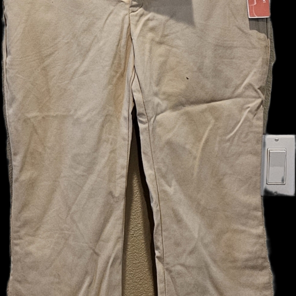 Docker Capri pant nwt. 12 petite tan khaki - Picture 3 of 4